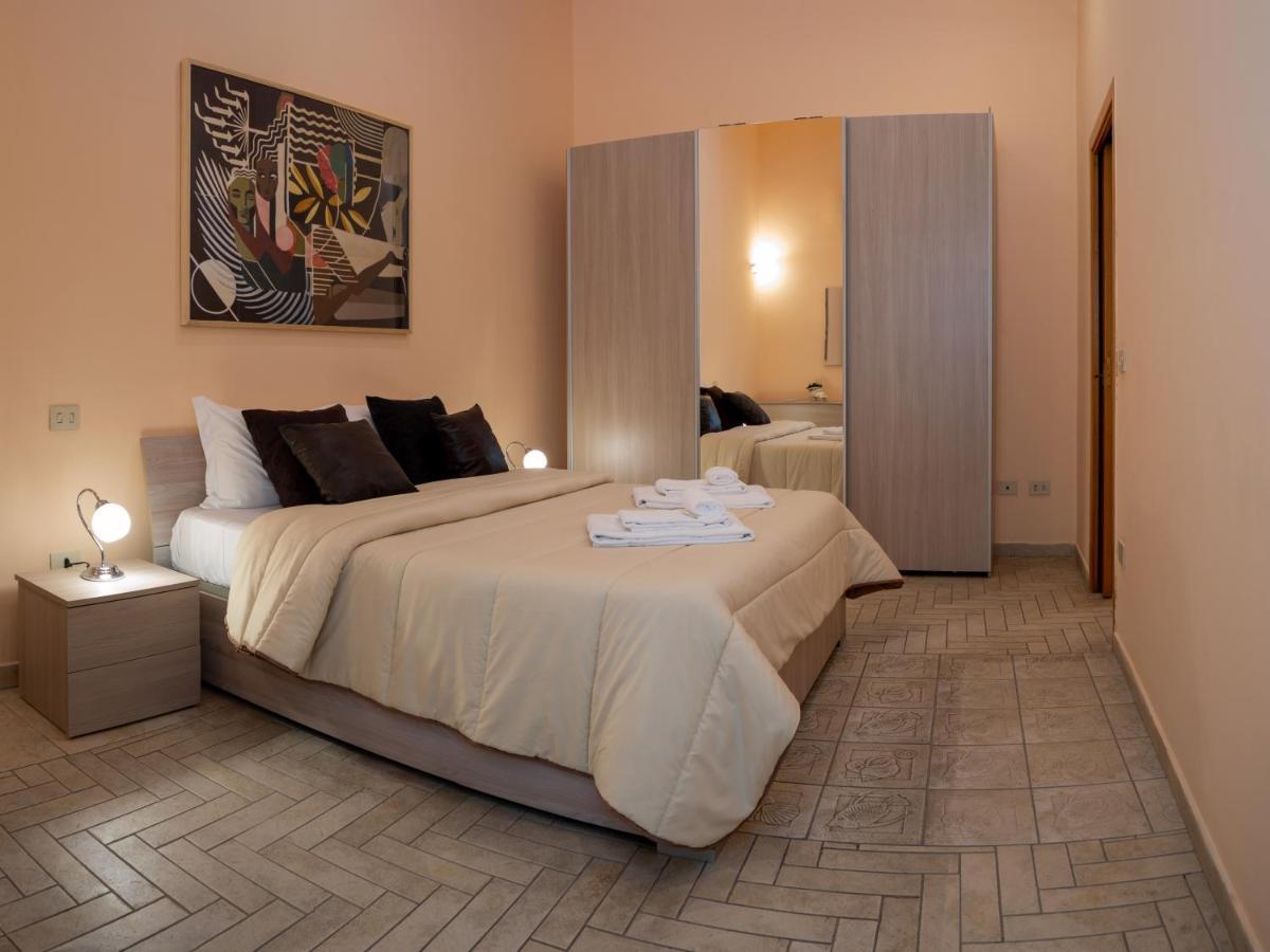 Naro Suites And Rooms Баколи Экстерьер фото