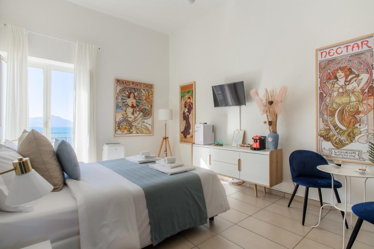 Naro Suites And Rooms Баколи Экстерьер фото
