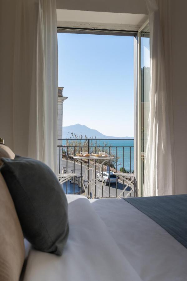 Naro Suites And Rooms Баколи Экстерьер фото