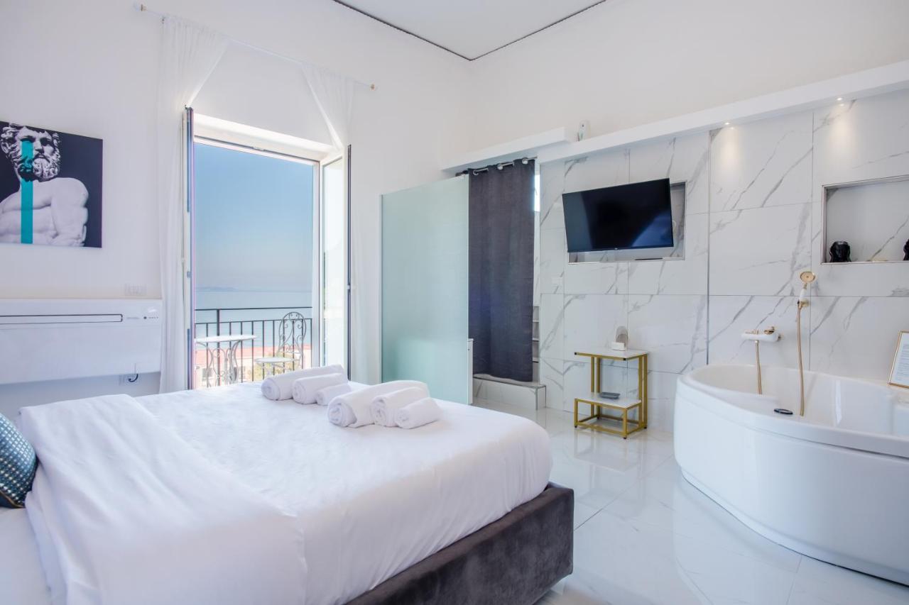 Naro Suites And Rooms Баколи Экстерьер фото