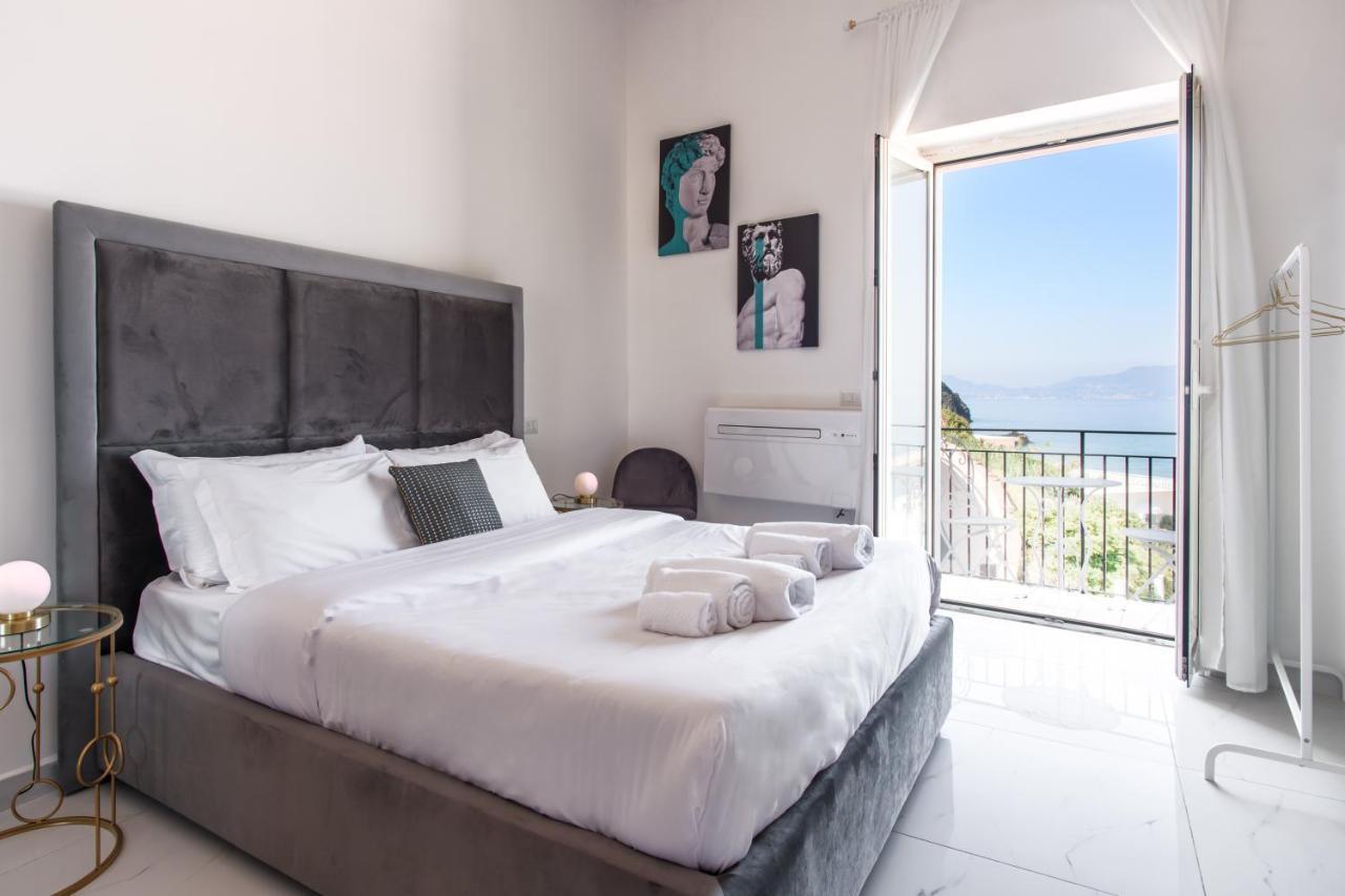 Naro Suites And Rooms Баколи Экстерьер фото