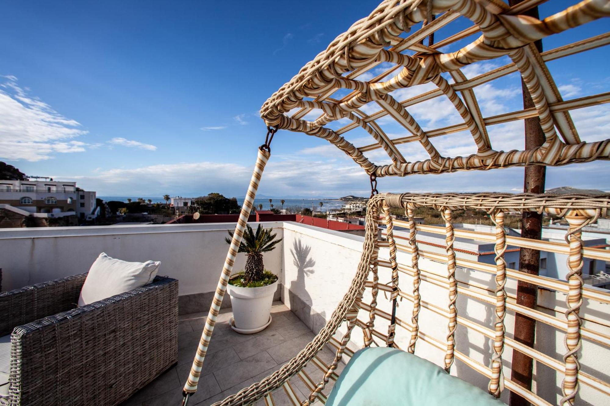 Naro Suites And Rooms Баколи Экстерьер фото